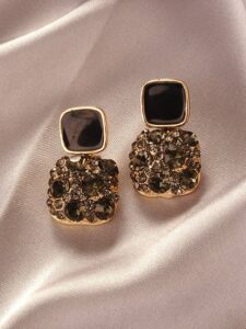 rhinestone earring
